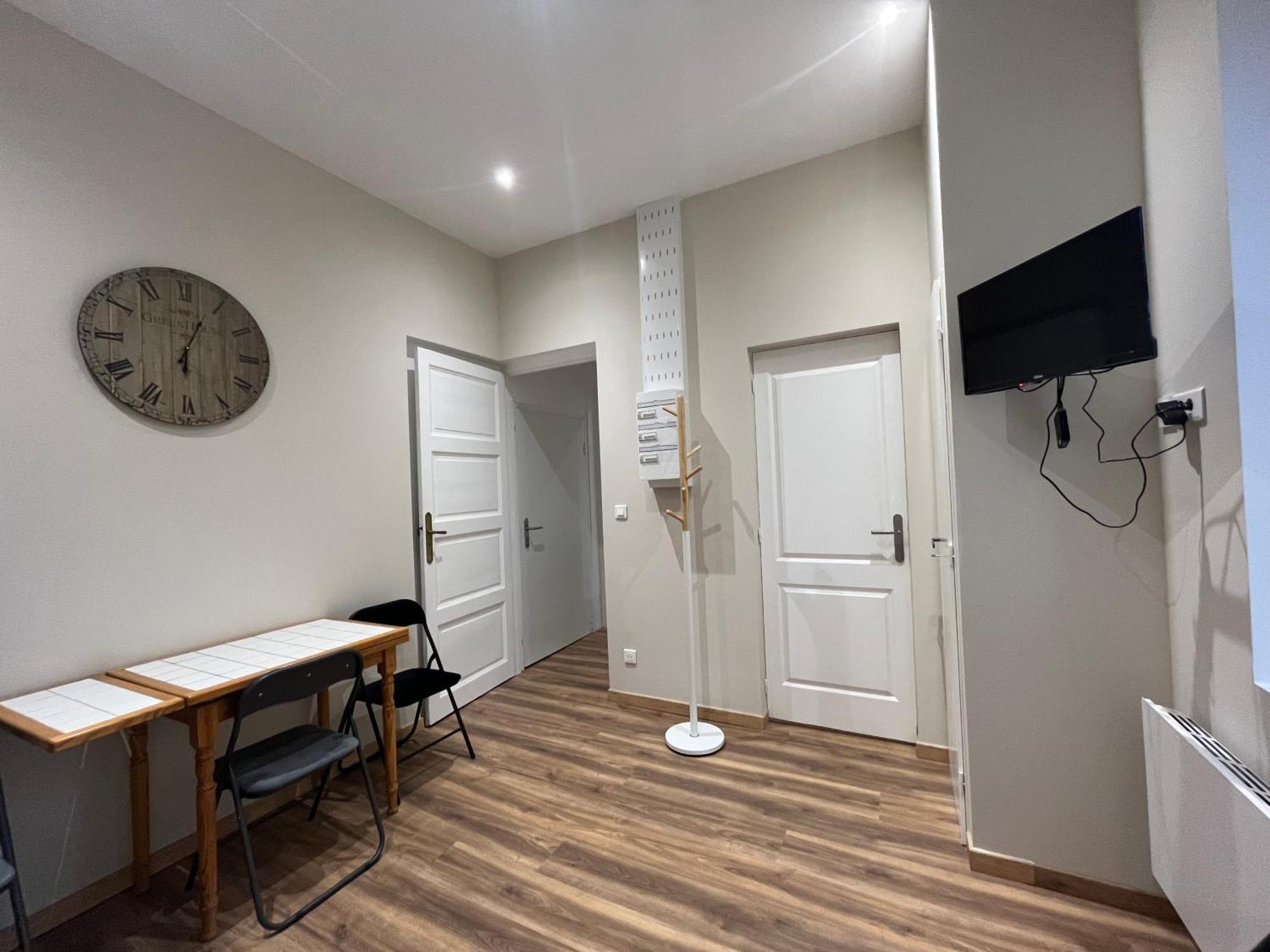 Alta Apartment Bourg-les-Valence Exterior photo