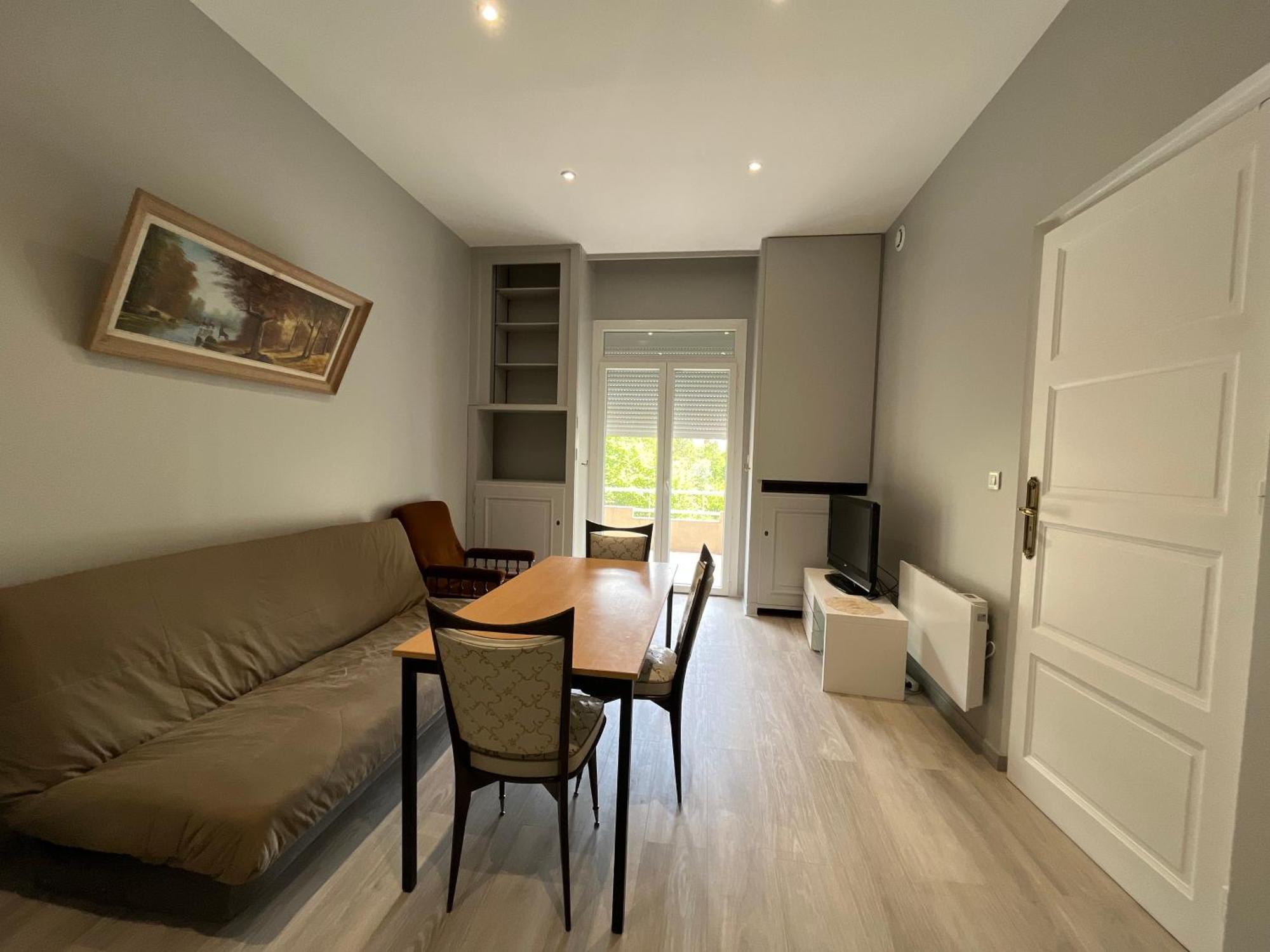 Alta Apartment Bourg-les-Valence Exterior photo