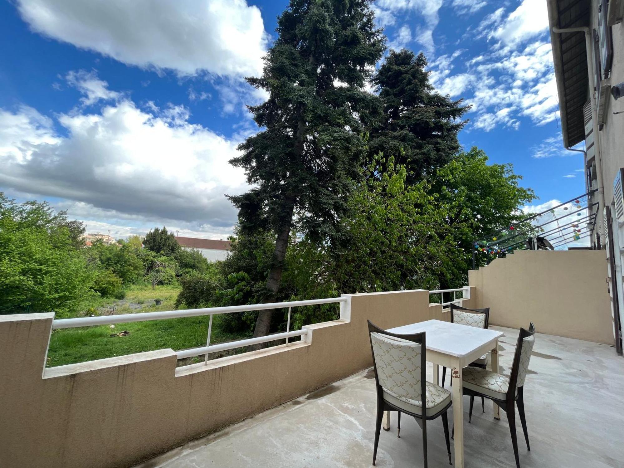 Alta Apartment Bourg-les-Valence Exterior photo